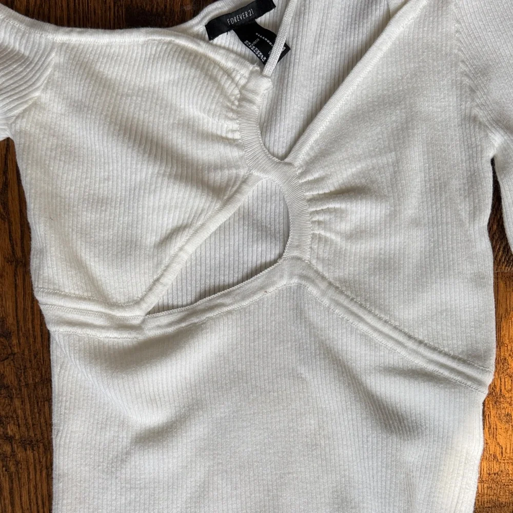 White Ribbed Off-Shoulder Top - Picture 3 of 4